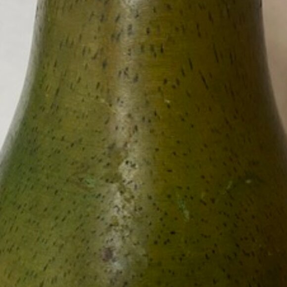 Vintage wooden Pepper and Salt. Pear and Apple! Wooden - Picture 6 of 10